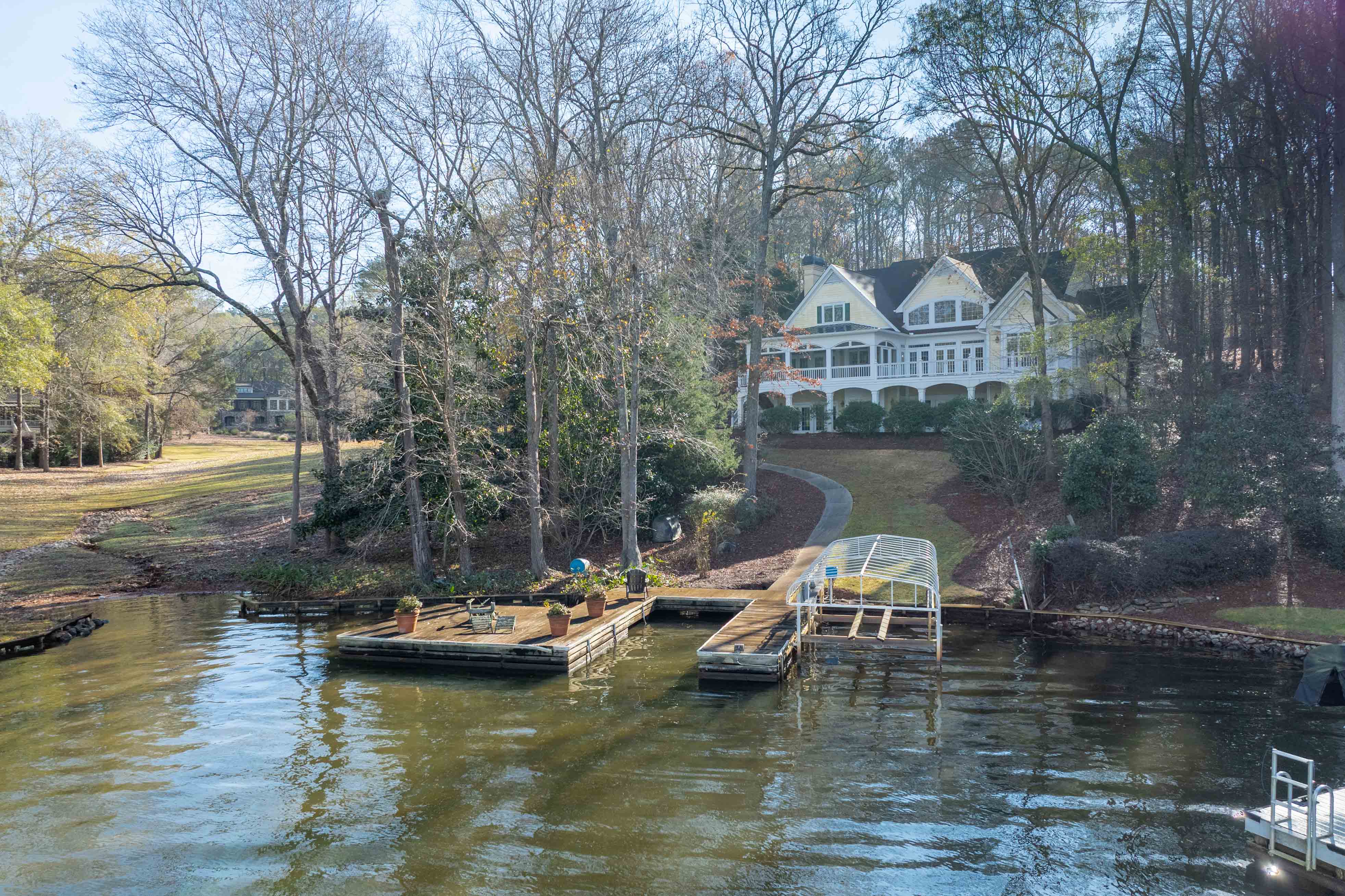 273 Reynolds Drive image 2